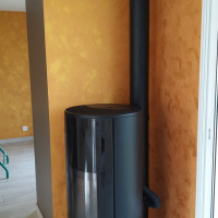 Salon-séjour, peinture décorative effet irisé et velouté couleur Oro Zecchino