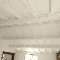 Relookage poutres aspect cérusé.